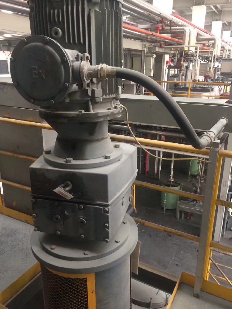 頂入式攪拌設備